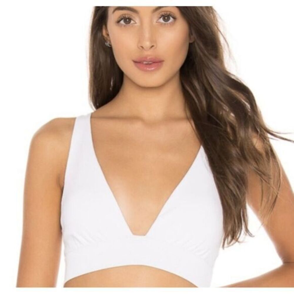 Lovewave White Cross-Back Sports Bra Strappy Athletic Workout Yoga‎ Top N…